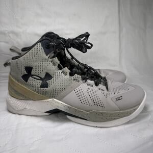 UA Curry Boy's 2 Stephen Curry The Storm RARE Gray White Size US 6.5Y